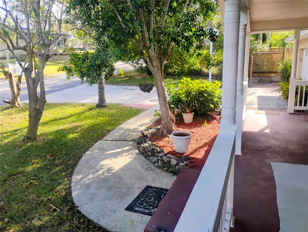 4515 Orangewood Loop East Lakeland, FL 33813 - Photo 6 of 39 a view of a backyard with garden