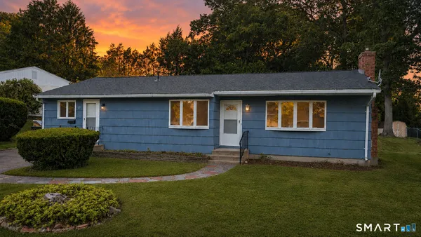$2,950 | 21 Rondy Lane, East Hartford, CT 06108