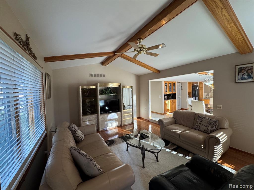 48583 Tilch Road Macomb, MI 48044 - Photo 12 of 53