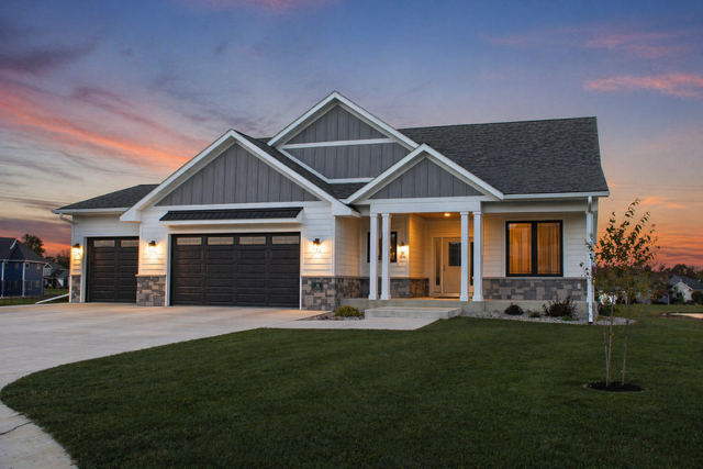 34 North Pointe Court North Mankato, MN 56003 - Photo 1 of 39