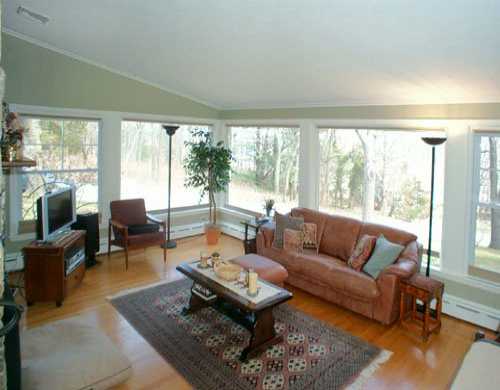 93 Dexterdale Drive Warwick, RI 02886 - Photo 2 of 8 Living Room.
