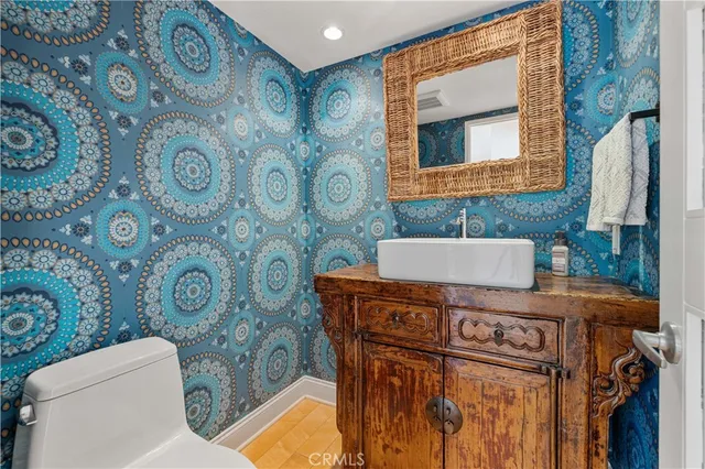 $1,077,000 | 4222 Troost Avenue, Unit 21, Studio City, CA 91604