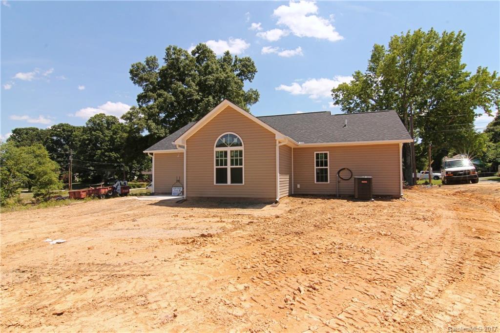 1313 Brantley Road Kannapolis, NC 28083 - Photo 3 of 18 Gallery Image 3