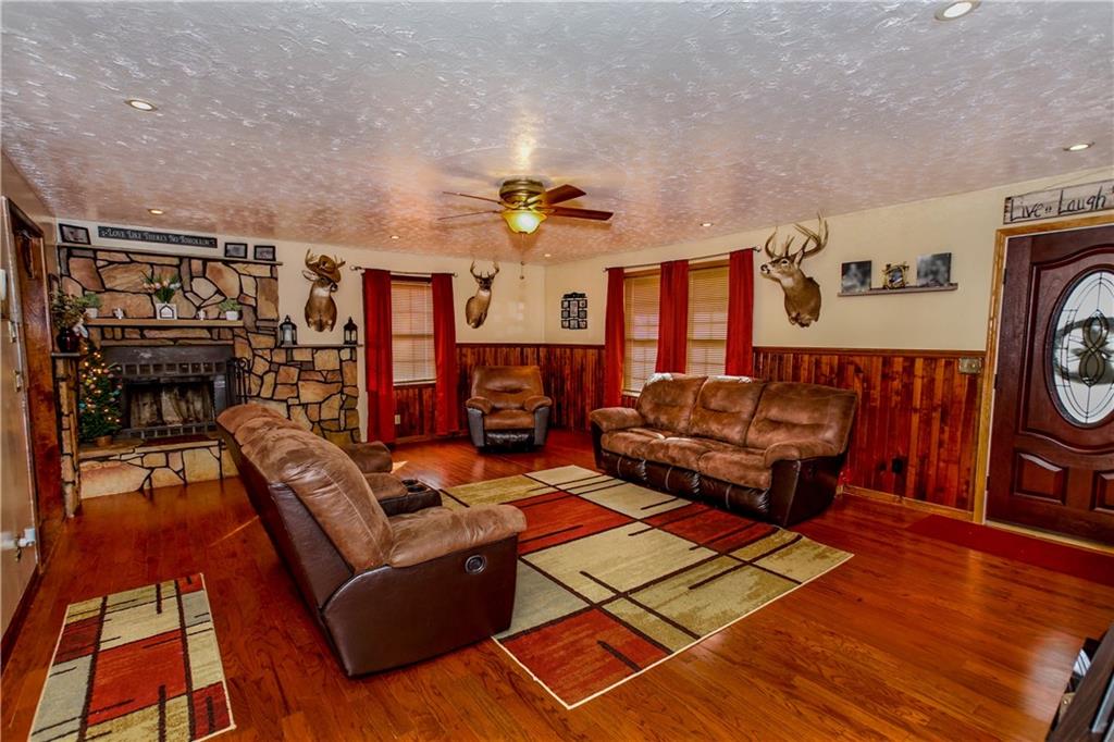 192 Clover Top Road Markleysburg, PA 15459 - Photo 2 of 25