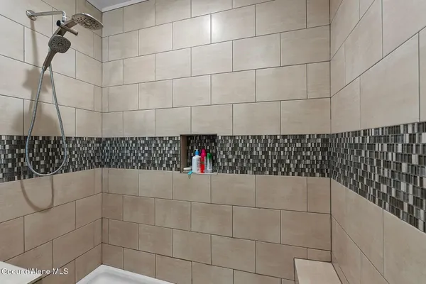 $625,000 | 81 Shoo Fly Drive, Sagle, ID 83860