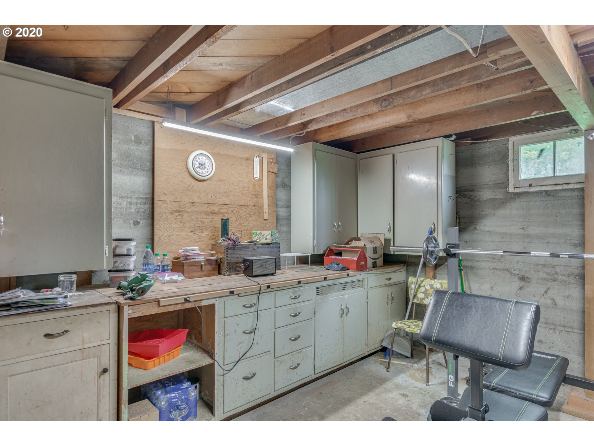 1650 North Royle Road Ridgefield, WA 98642 - Photo 13 of 32 a bathroom with a sink and a mirror