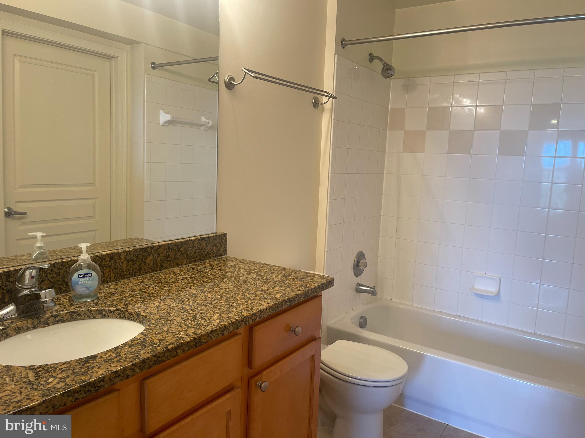 12000 Market Street, Unit 478 Reston, VA 20190 - Photo 12 of 15 Bathroom