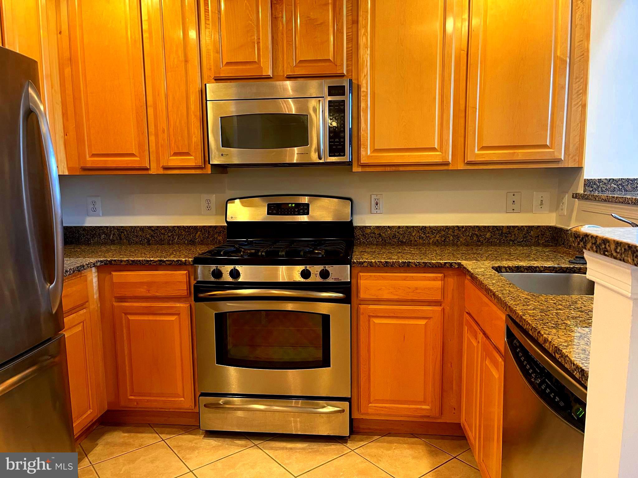 12000 Market Street, Unit 478 Reston, VA 20190 - Photo 5 of 15 Kitchen