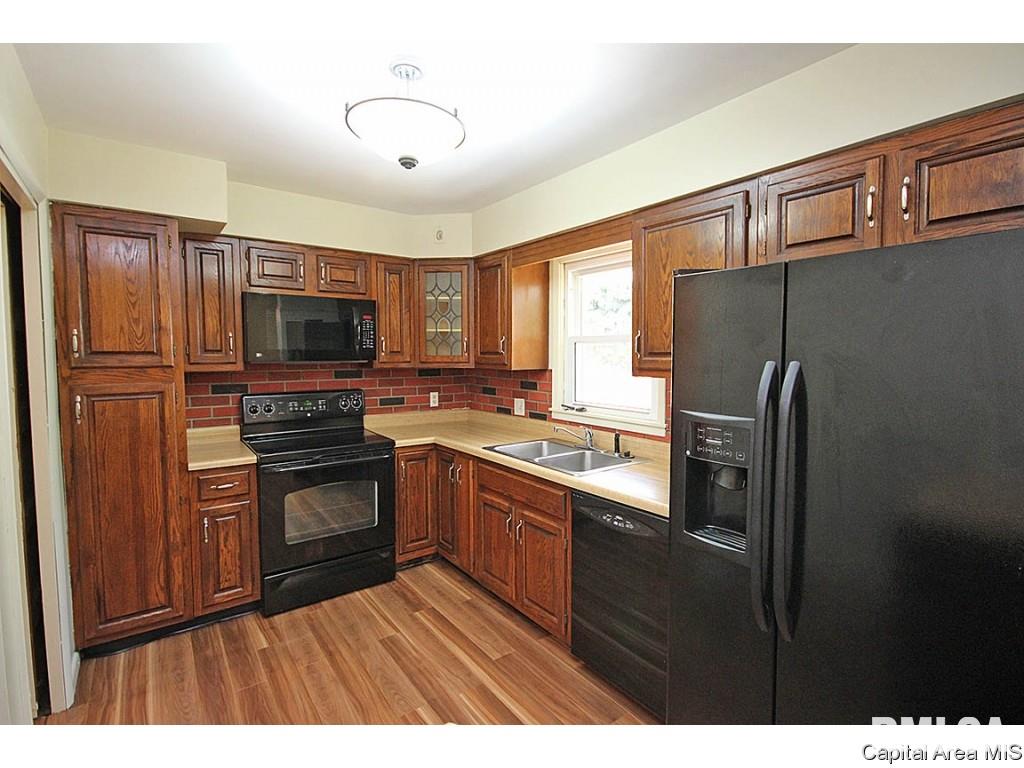 38 Radcliff Road Springfield, IL 62703 - Photo 11 of 33