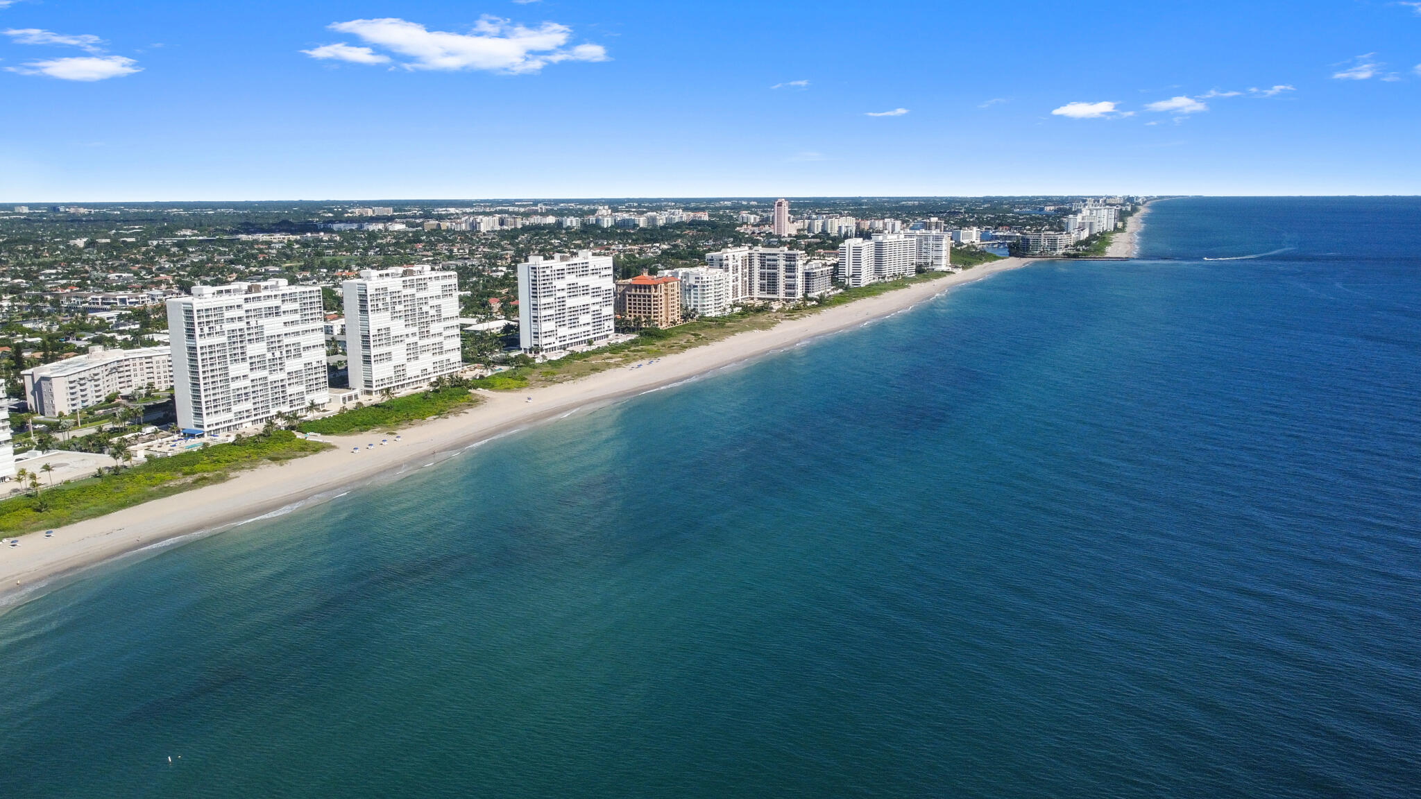 2800 South Ocean Boulevard, Unit 21E Boca Raton, FL 33432 - Photo 35 of 60 a view of a city