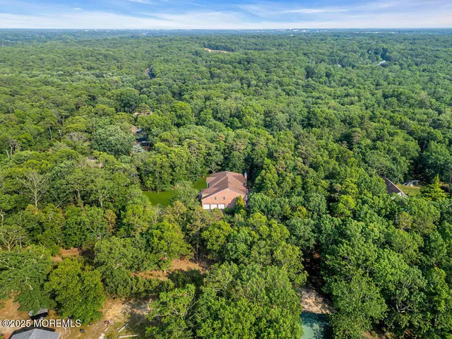 $1,750,000 | 312 Clearstream Road, Jackson, NJ 08527