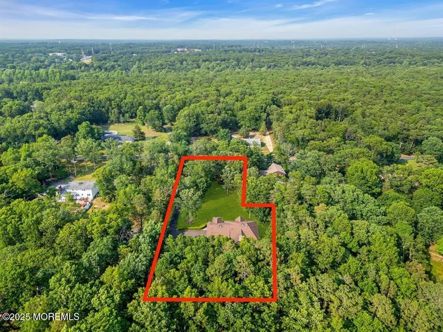 $1,750,000 | 312 Clearstream Road, Jackson, NJ 08527
