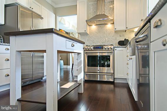 8469 Roberts Road Ellicott City, MD 21043 - Photo 14 of 30 All new stainless steel appliances
