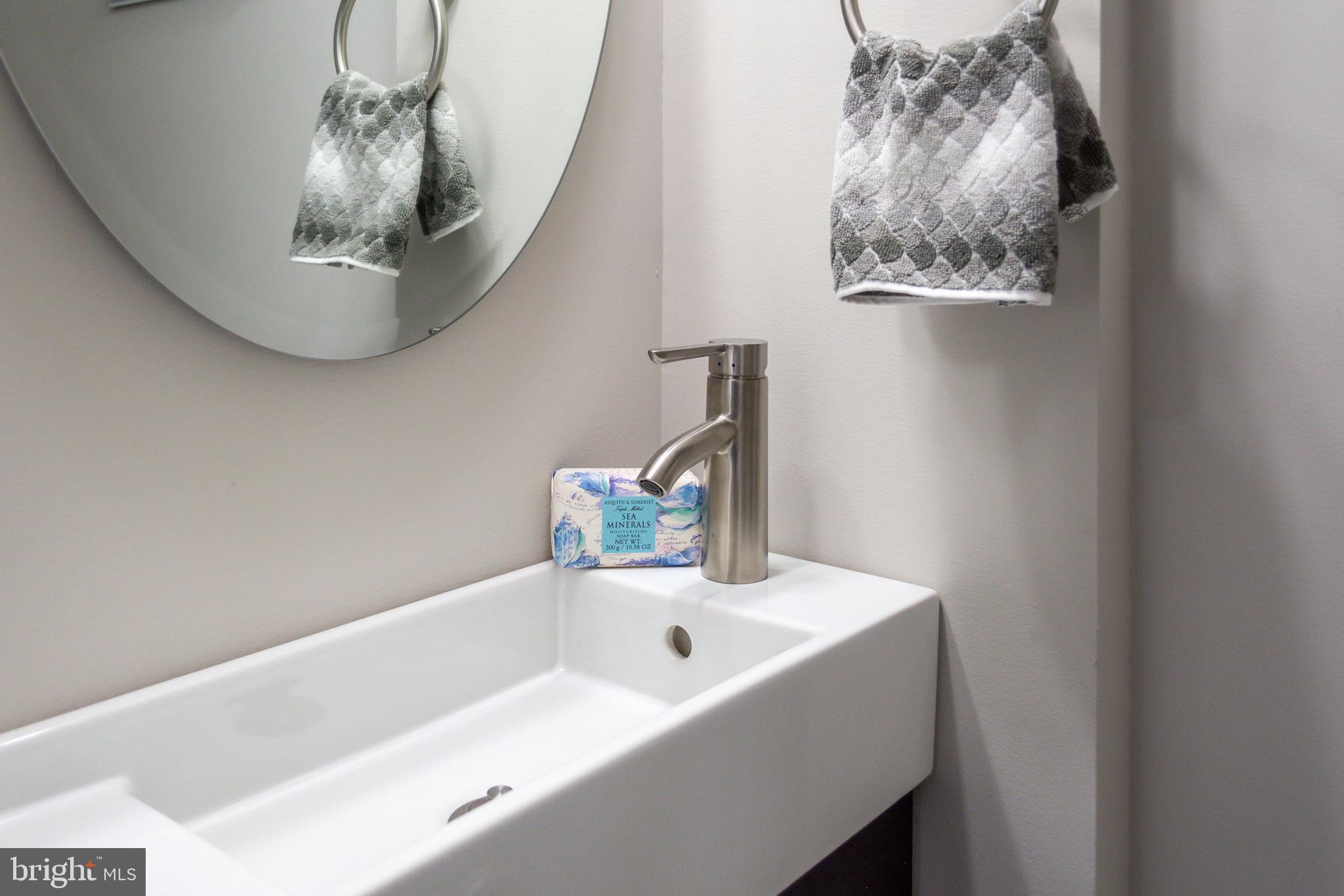 2477 Woodcroft Road Baltimore, MD 21234 - Photo 17 of 27 Half-bath detail
