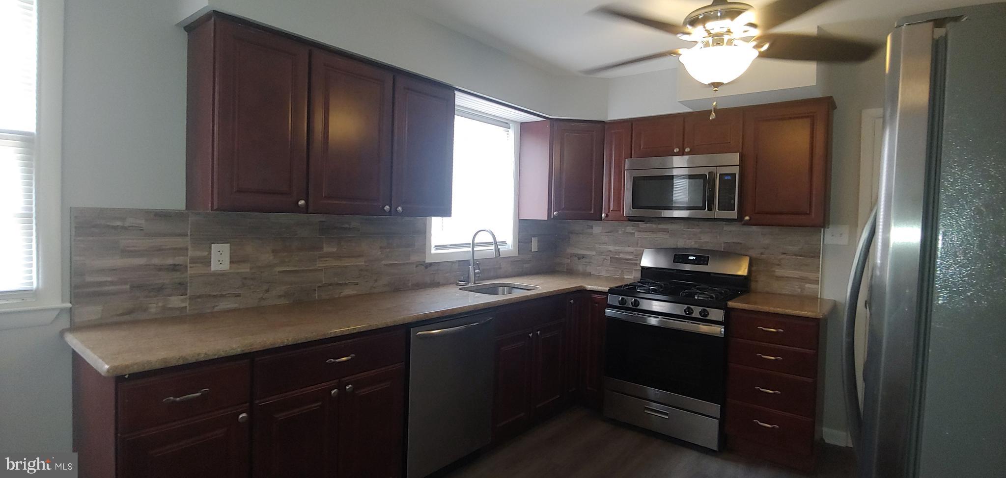 205 Davis Road Runnemede, NJ 08078 - Photo 15 of 32