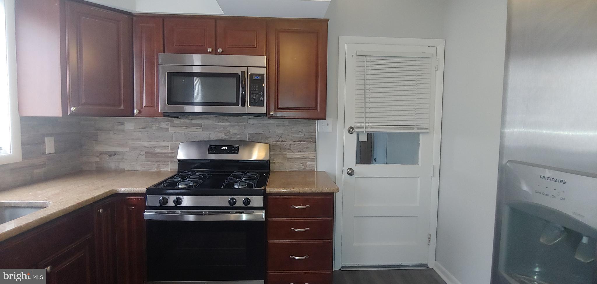 205 Davis Road Runnemede, NJ 08078 - Photo 17 of 32