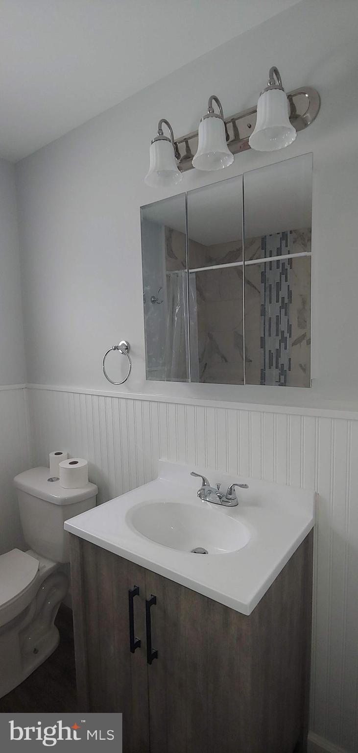 205 Davis Road Runnemede, NJ 08078 - Photo 29 of 32