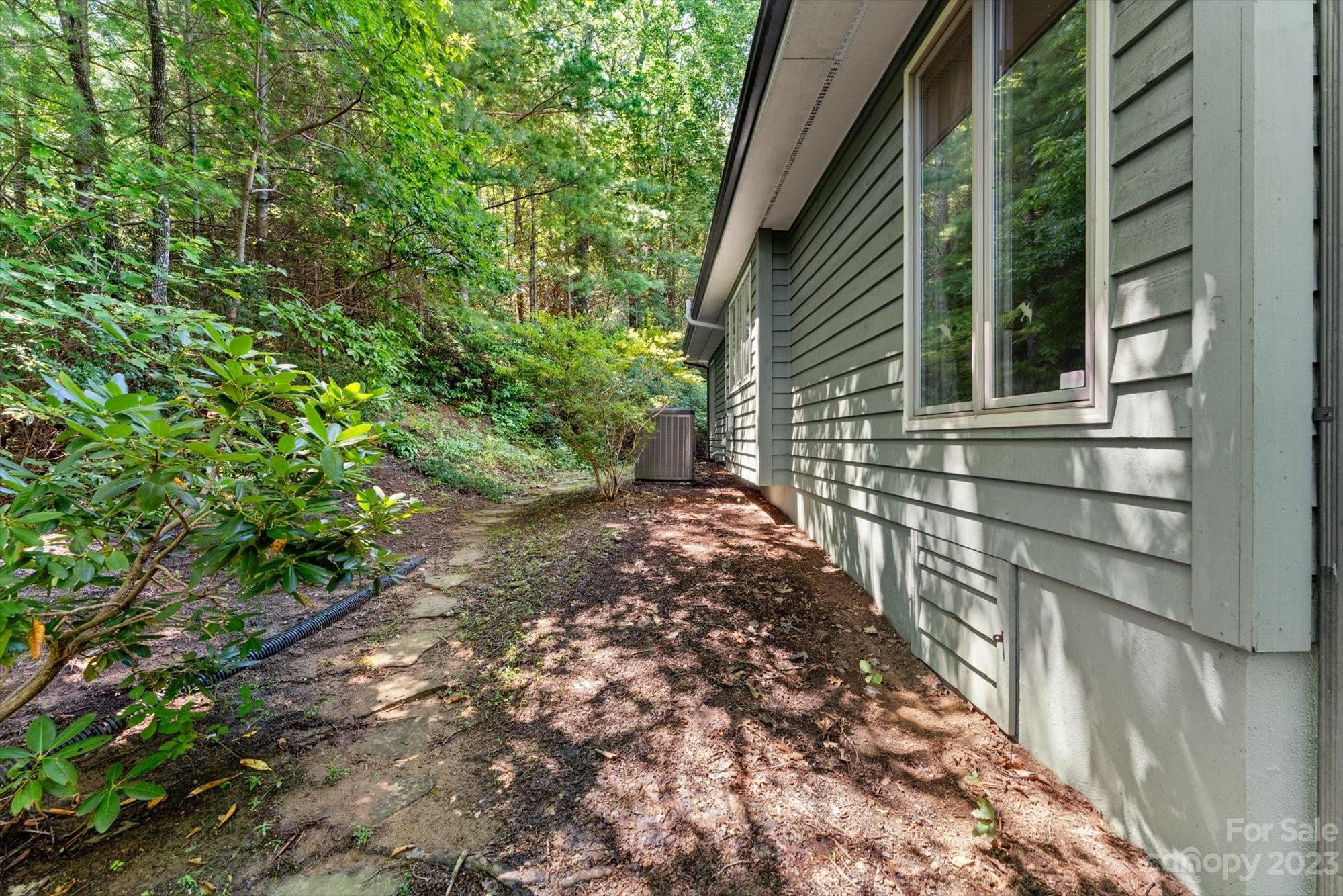 210 Laurel Ridge Road, Unit 5 Asheville, NC 28805 - Photo 28 of 39 Gallery Image 28