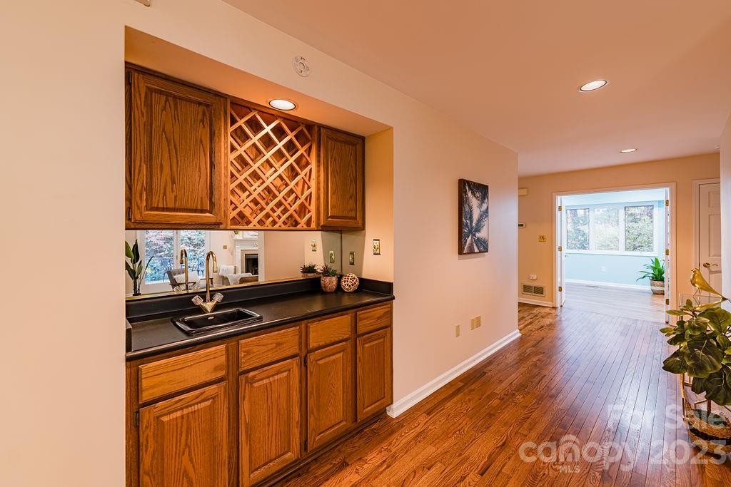 210 Laurel Ridge Road, Unit 5 Asheville, NC 28805 - Photo 8 of 39 Gallery Image 8