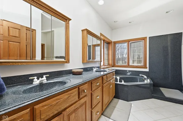 $1,297,950 | 7891 West Whiteland Road, Bargersville, IN 46106