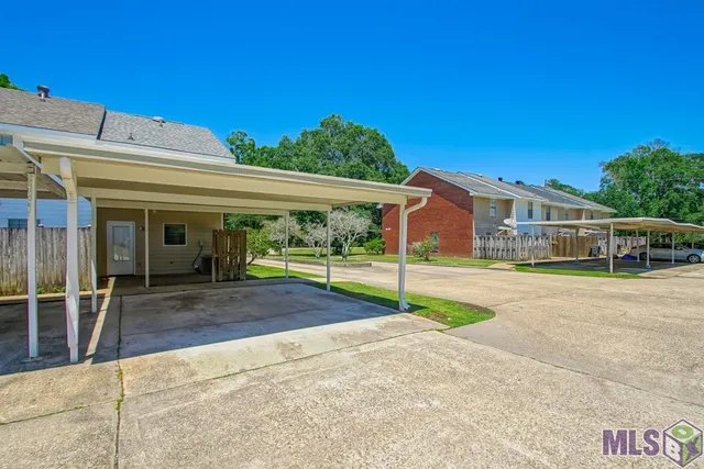 $117,500 | 16382 Hooper Road, Unit A1, Greenwell Springs, LA 70739