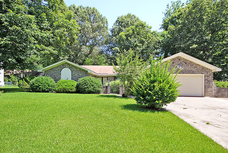 111 Woodthrush Road Summerville, SC 29485 - Photo 1 of 26 205-copy