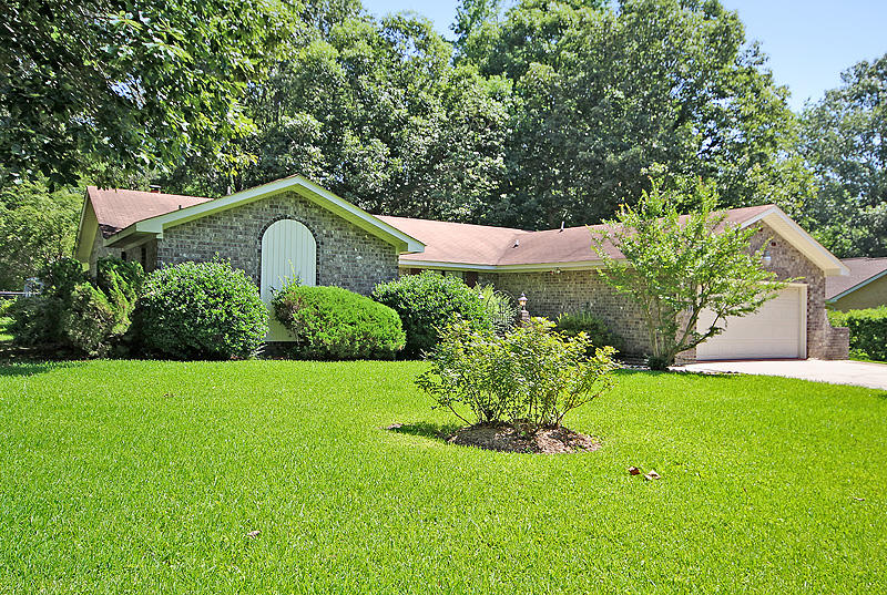 111 Woodthrush Road Summerville, SC 29485 - Photo 2 of 26 211-copy