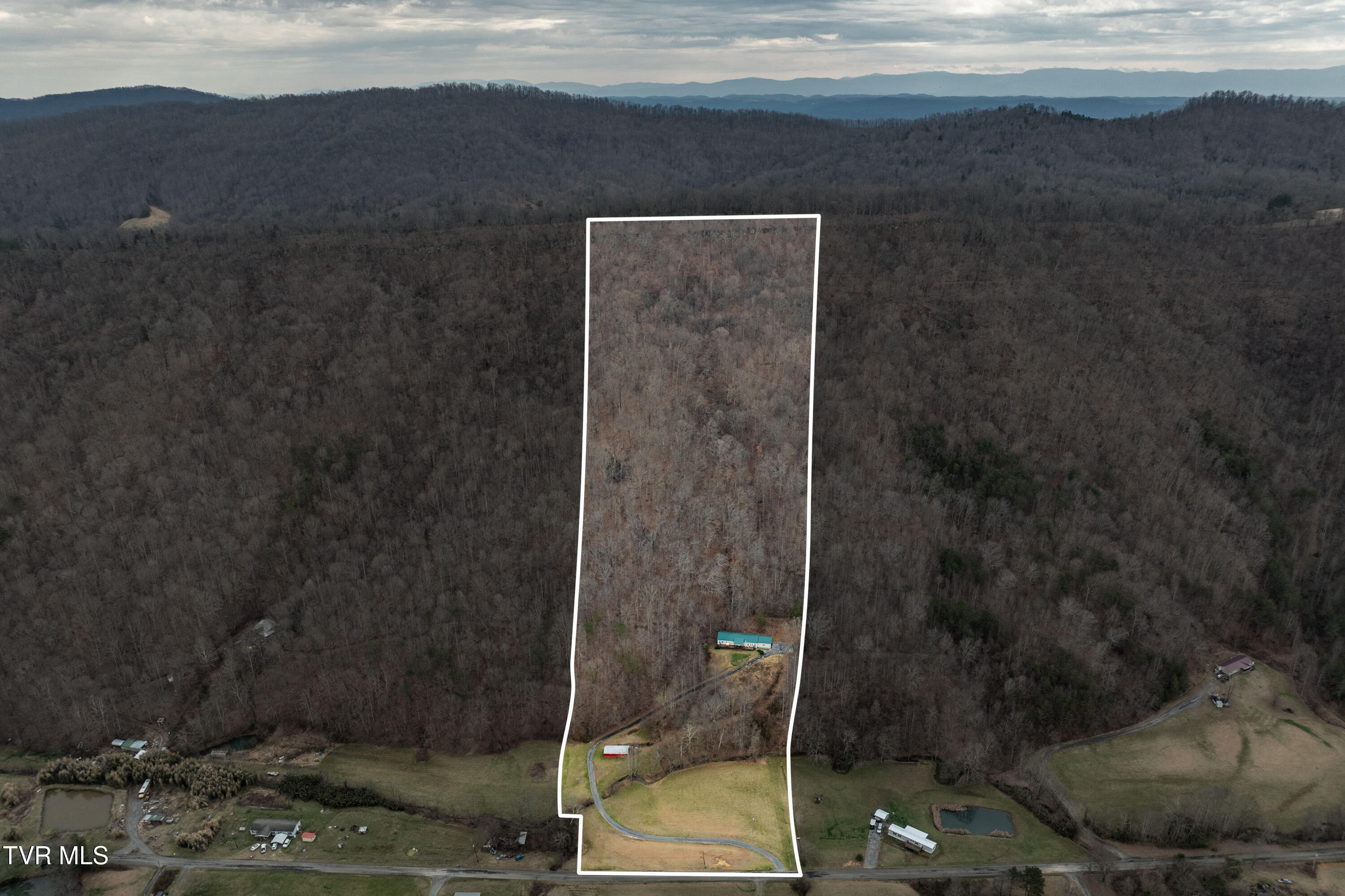 555 Butcher Valley Road Rogersville, TN 37857 - Photo 1 of 89 555 Butcher Valley Rd (1 of 90)