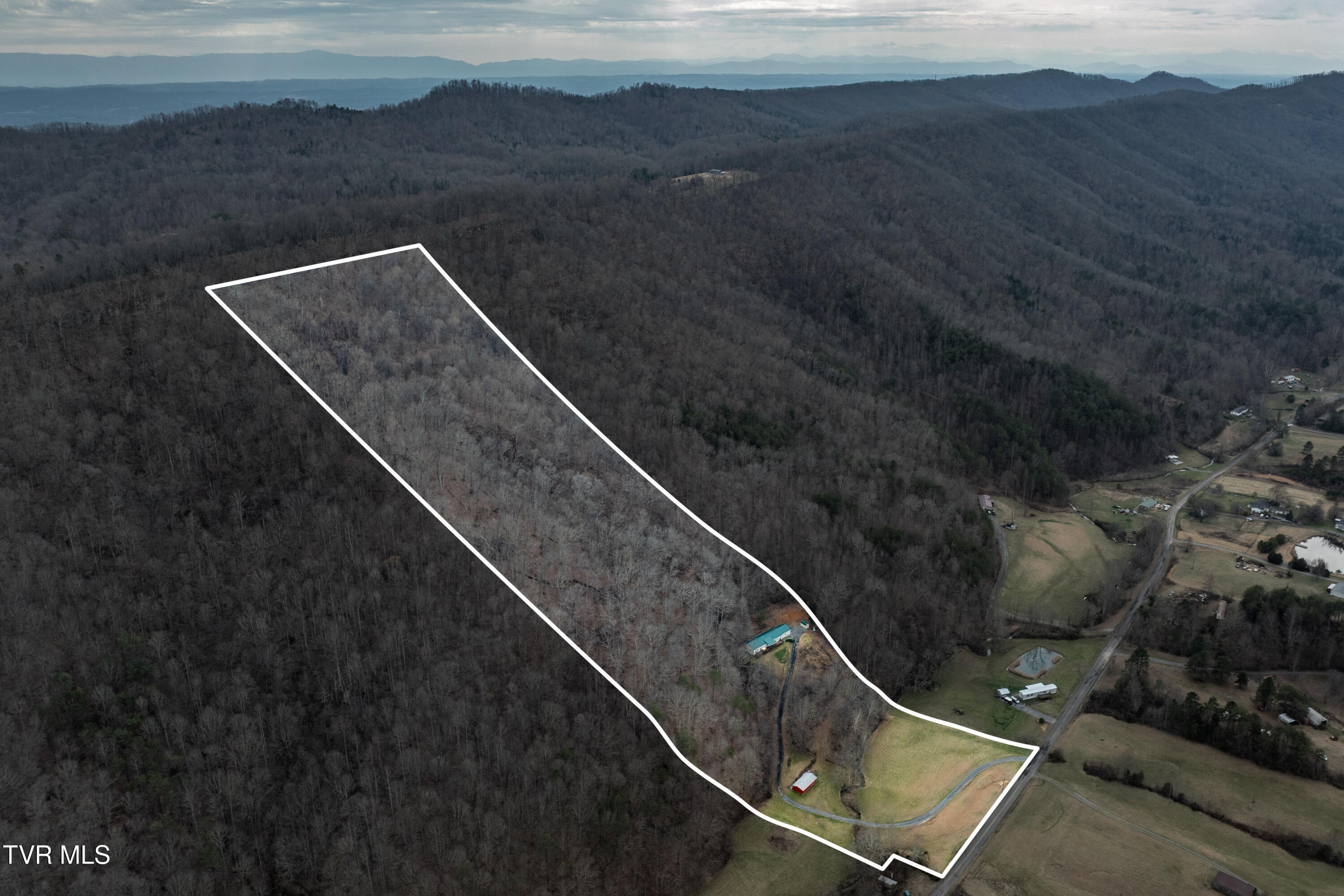 555 Butcher Valley Road Rogersville, TN 37857 - Photo 9 of 89 555 Butcher Valley Rd (5 of 90)