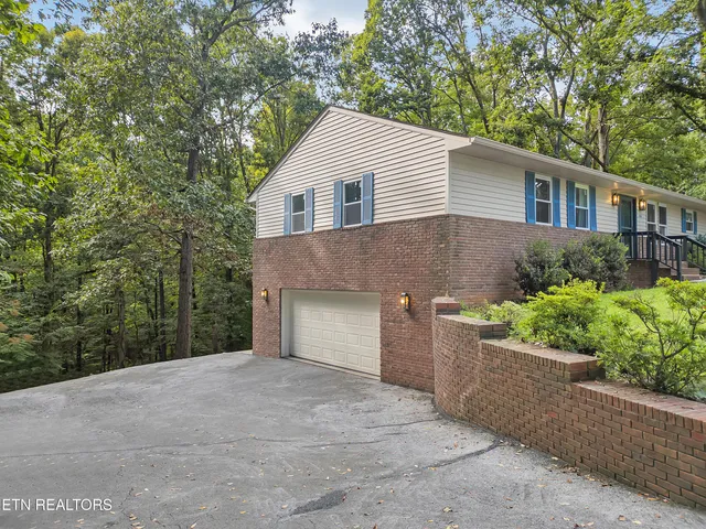 $275,500 | 623 Whippoorwill Drive, Talbott, TN 37877