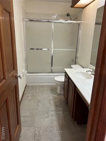 $2,700 | 16128 Barrier Reef Court, Grover, MO 63040