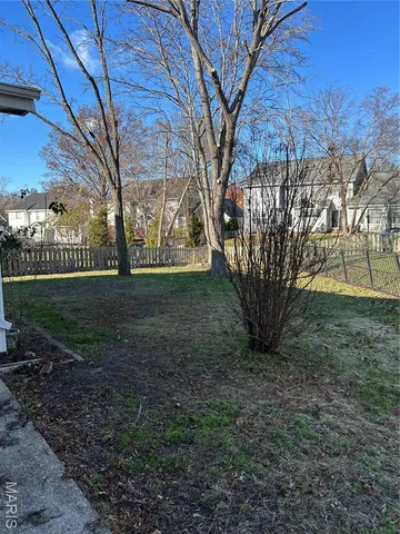 $2,700 | 16128 Barrier Reef Court, Grover, MO 63040