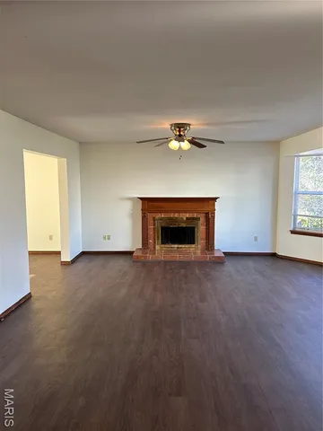 $2,700 | 16128 Barrier Reef Court, Grover, MO 63040