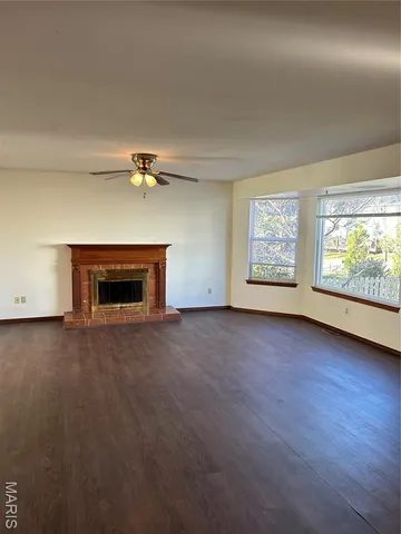 $2,700 | 16128 Barrier Reef Court, Grover, MO 63040