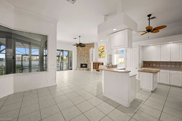 $6,200,000 | 371 Bayside Avenue, Naples, FL 34108