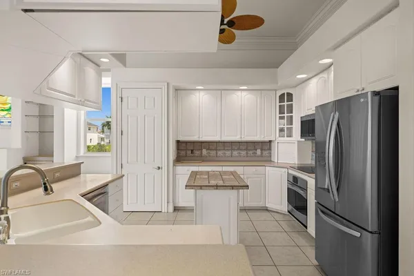 $5,900,000 | 371 Bayside Avenue, Naples, FL 34108