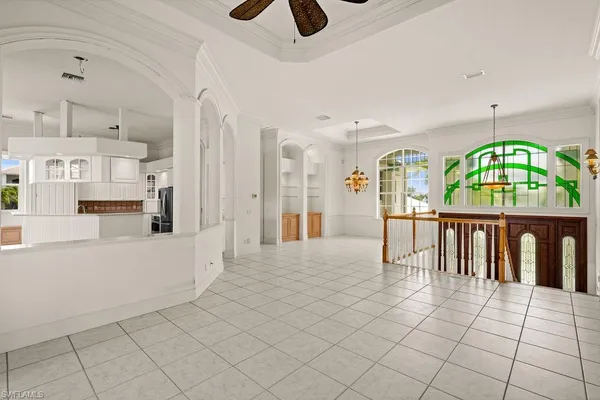 $5,900,000 | 371 Bayside Avenue, Naples, FL 34108