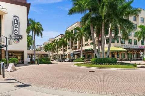 $6,200,000 | 371 Bayside Avenue, Naples, FL 34108
