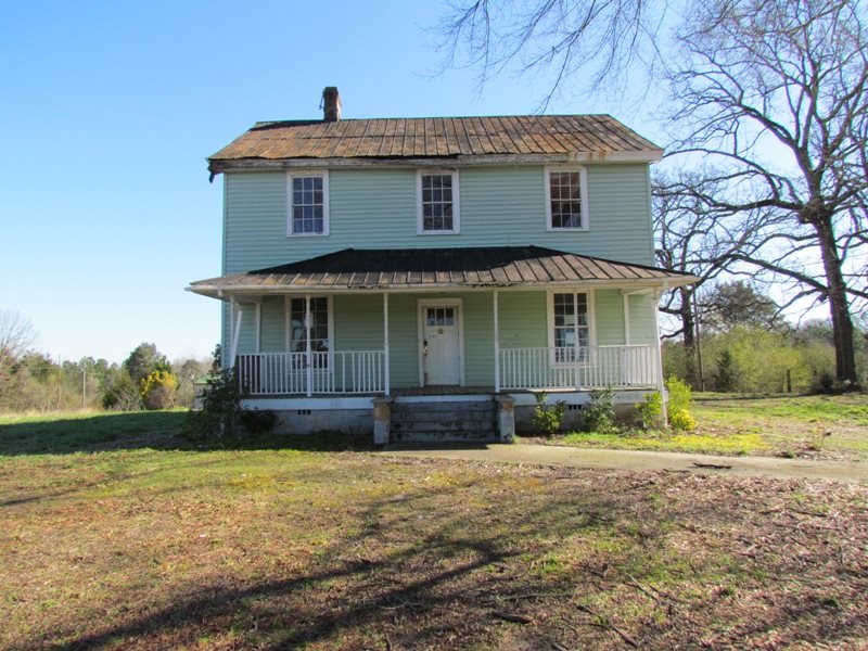 8483 Old Laurens Road Gray Court, SC 29645 - Photo 1 of 19 Gallery Image 1
