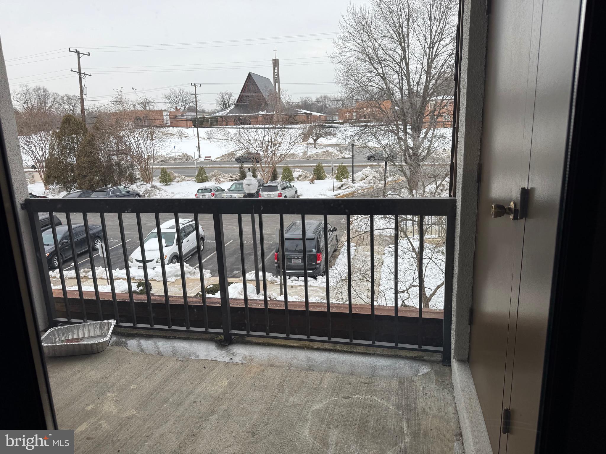 12702 Veirs Mill Road, Unit 51301 Rockville, MD 20853 - Photo 21 of 21 Private balcony