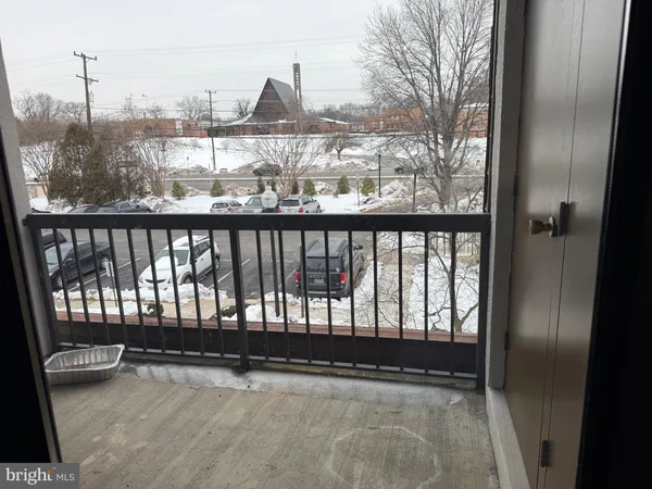 $2,300 | 12702 Veirs Mill Road, Unit 51301, Rockville, MD 20853