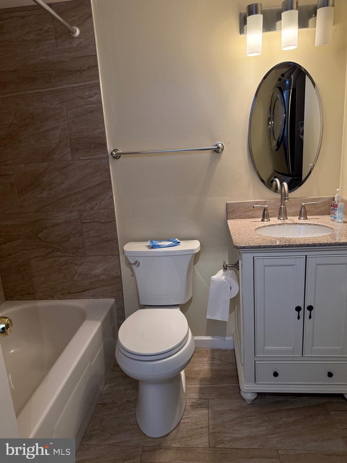 12702 Veirs Mill Road, Unit 51301 Rockville, MD 20853 - Photo 7 of 21 Primary full bathroom with bathtub