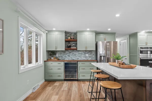 $424,900 | 3225 North Abendroth Street, Appleton, WI 54914