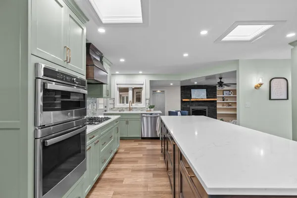 $424,900 | 3225 North Abendroth Street, Appleton, WI 54914