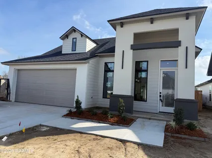 $349,900 | 109 Meadow Walk Drive, Broussard, LA 70518