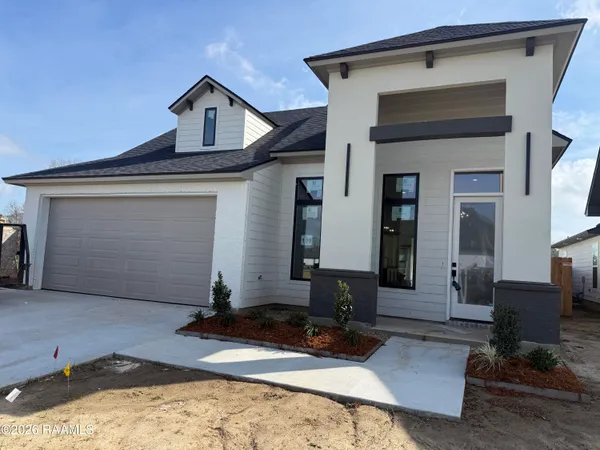 $349,900 | 109 Meadow Walk Drive, Broussard, LA 70518