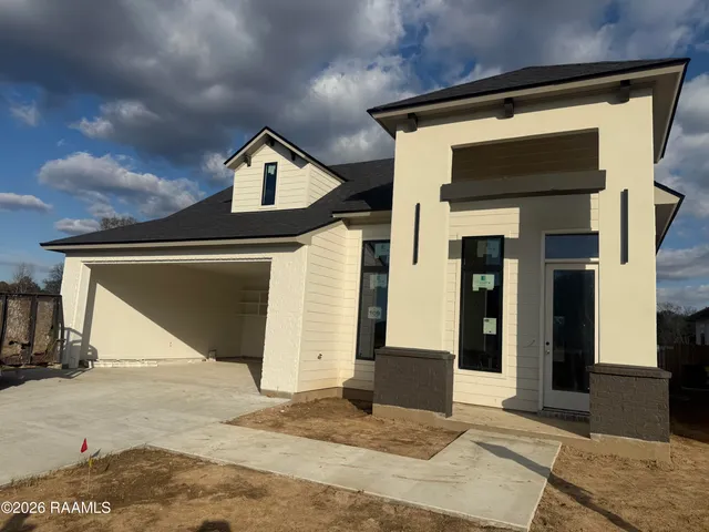 $358,980 | 109 Meadow Walk Drive, Broussard, LA 70518