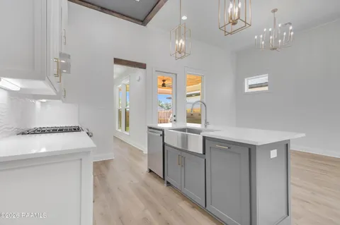 $349,900 | 109 Meadow Walk Drive, Broussard, LA 70518