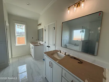 $349,900 | 109 Meadow Walk Drive, Broussard, LA 70518