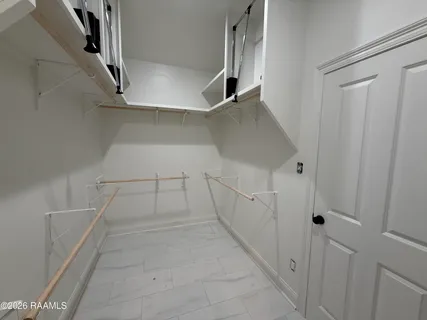 $349,900 | 109 Meadow Walk Drive, Broussard, LA 70518